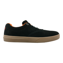 Load image into Gallery viewer, Globe Men&#39;s The Eagle Skate Shoes
